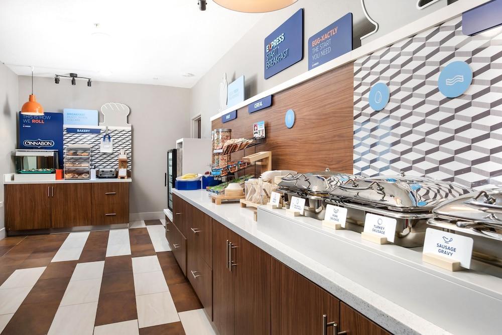 Holiday Inn Express Hotel And Suites Conroe By Ihg Zewnętrze zdjęcie