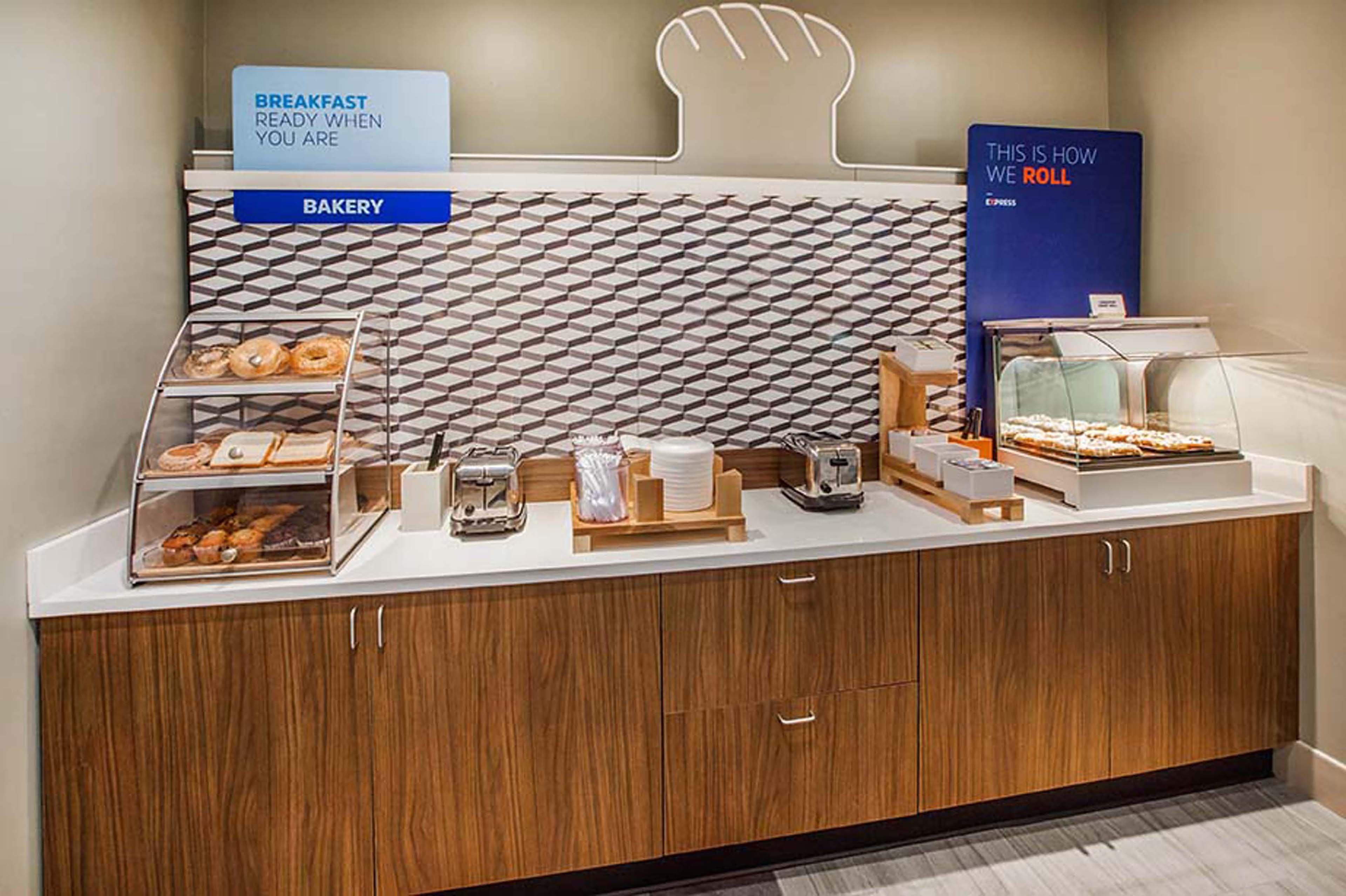 Holiday Inn Express Hotel And Suites Conroe By Ihg Zewnętrze zdjęcie