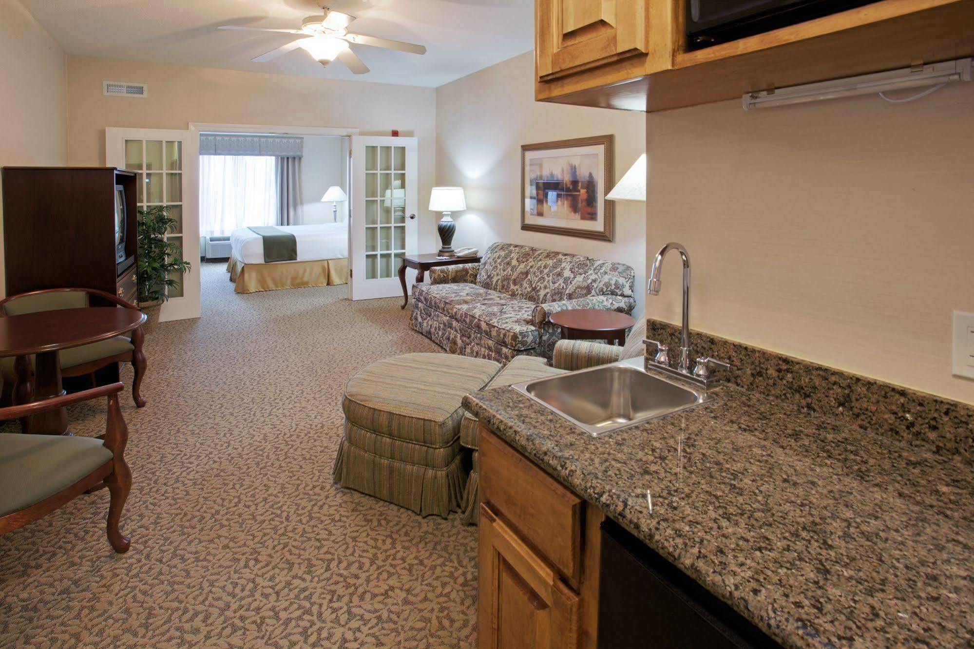 Holiday Inn Express Hotel And Suites Conroe By Ihg Zewnętrze zdjęcie