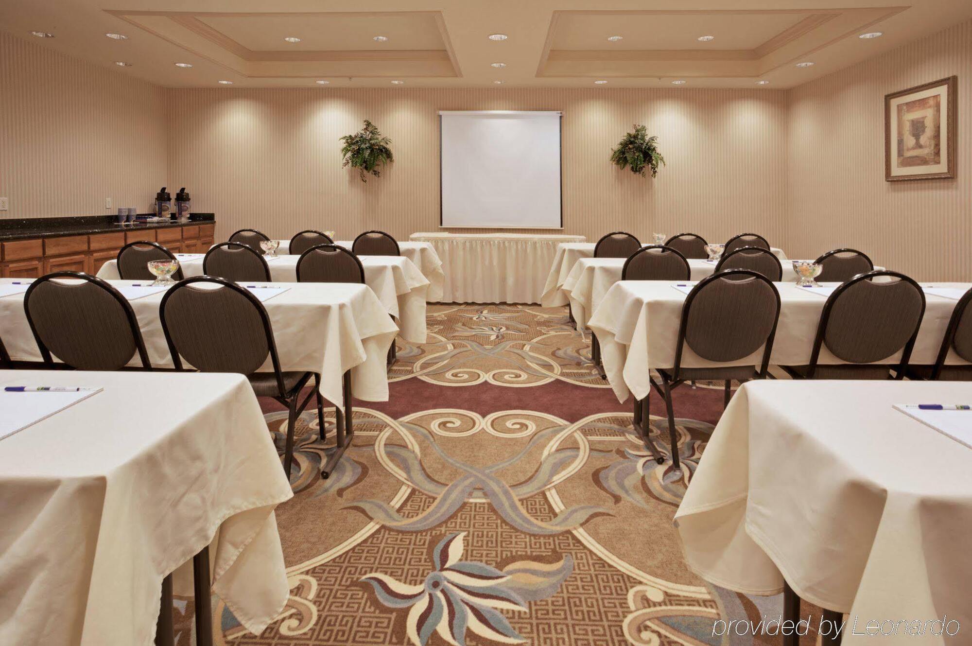 Holiday Inn Express Hotel And Suites Conroe By Ihg Zewnętrze zdjęcie